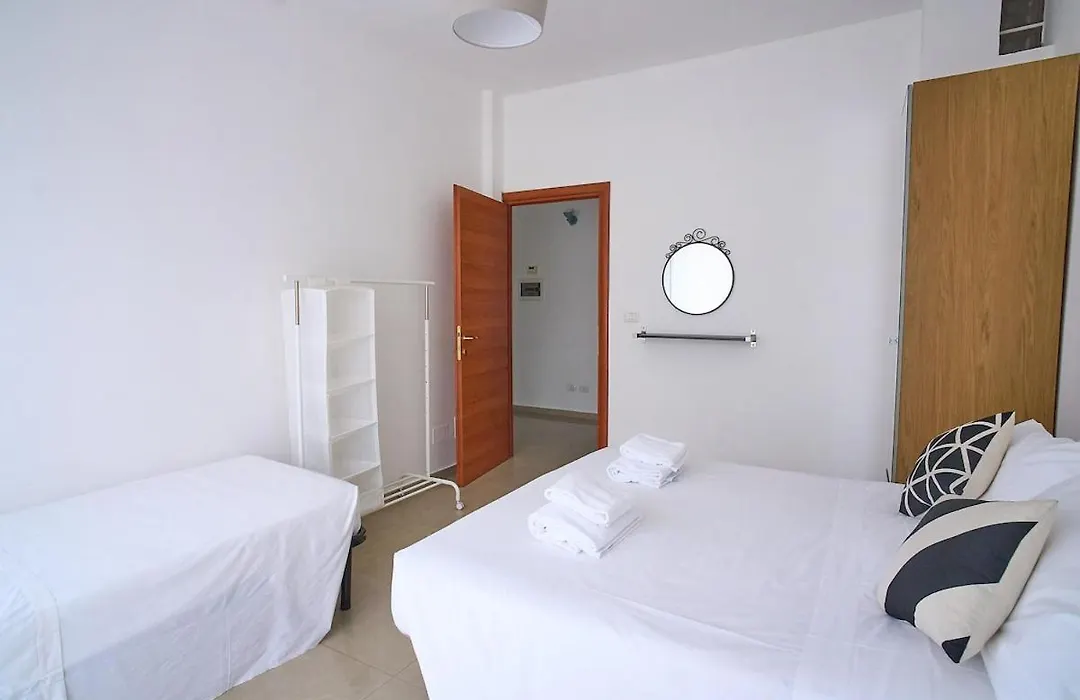 Smn-Duomo Two-Room Apartment-1